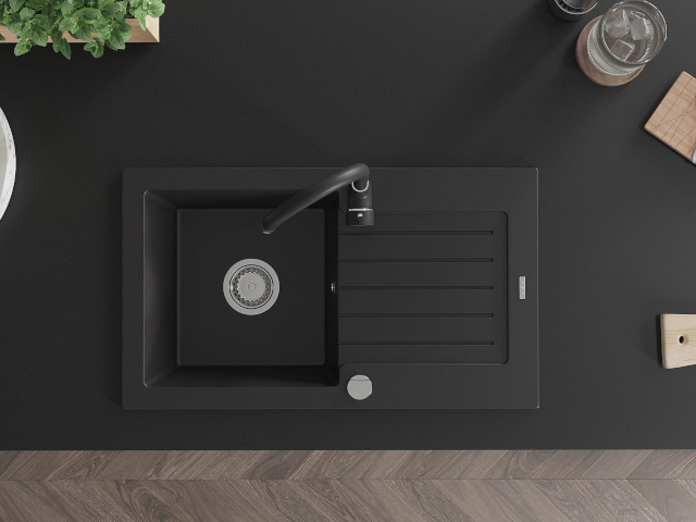 Kotna ventil za pipe v umivalniku