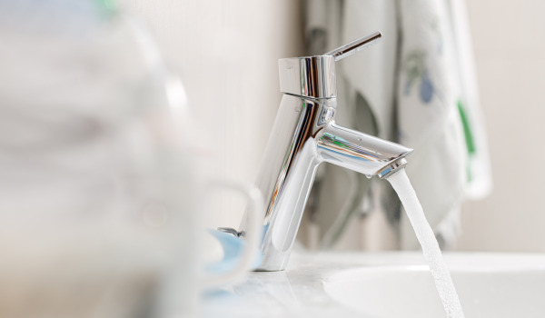 Toplo-hladno, torej umivalniške pipe s termostatom