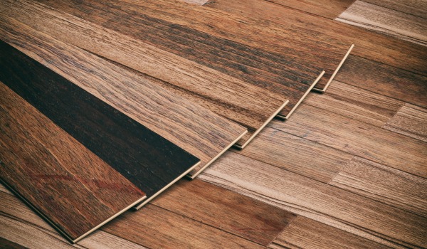 Kakšne so razredi obrabljivosti vinilnih panelov?