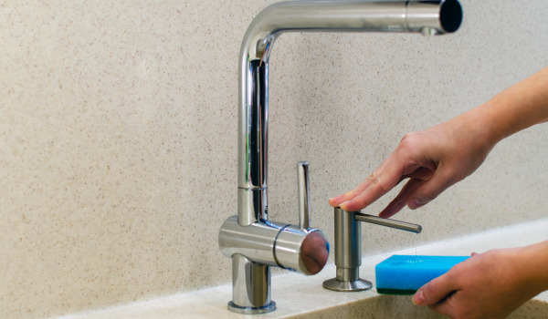 Kateri kuhinjski dozirnik izbrati?