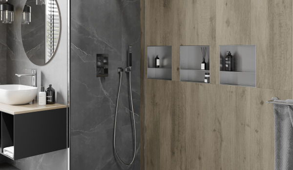 Vgradne police - idealen dodatek za sodobno opremljeno kopalnico