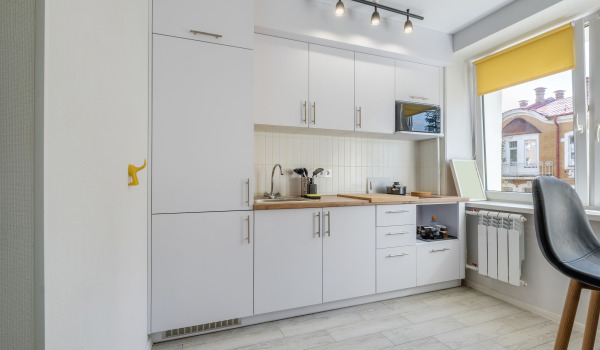 Mini kuhinjsko korito: izberemo najmanjše in najožje pomivalno korito