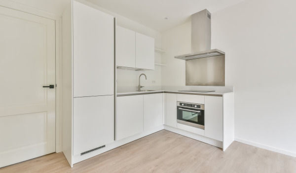 Kako urediti kuhinjo v bloku?