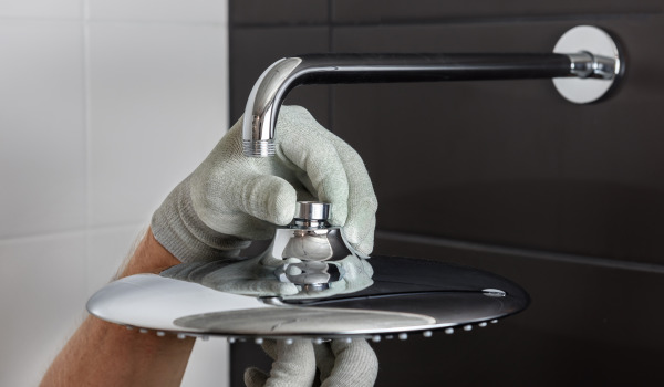 Kako namestiti deževno prho?