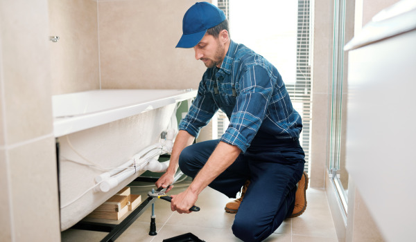 Kako priključiti pravokotno kad?